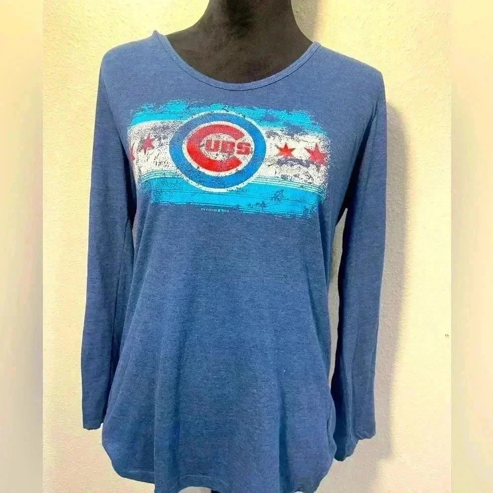5th & Ocean by MLB Ladies Chicago Cubs Long-Sleeve Tee (Size Large)